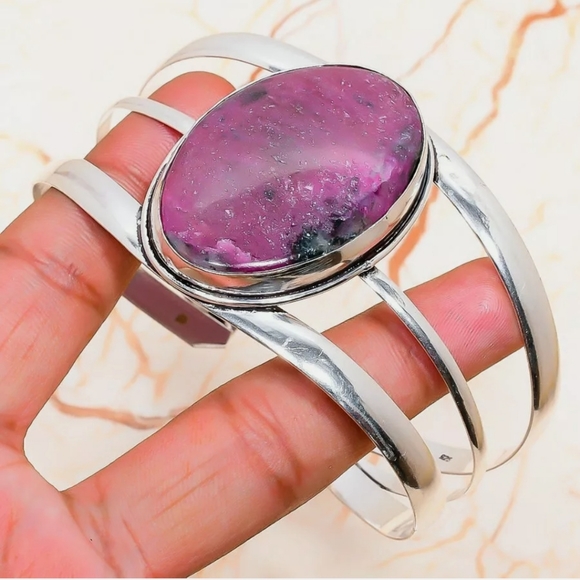 New Ruby Zoisite 925 Silver Cuff Bracelet. - Picture 16 of 16